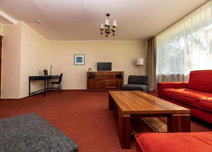 Kotedzai Zilvinelis פלאנגה